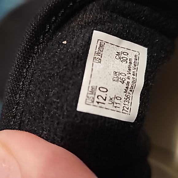 Black Old Skool Vans - Picture 3 of 5